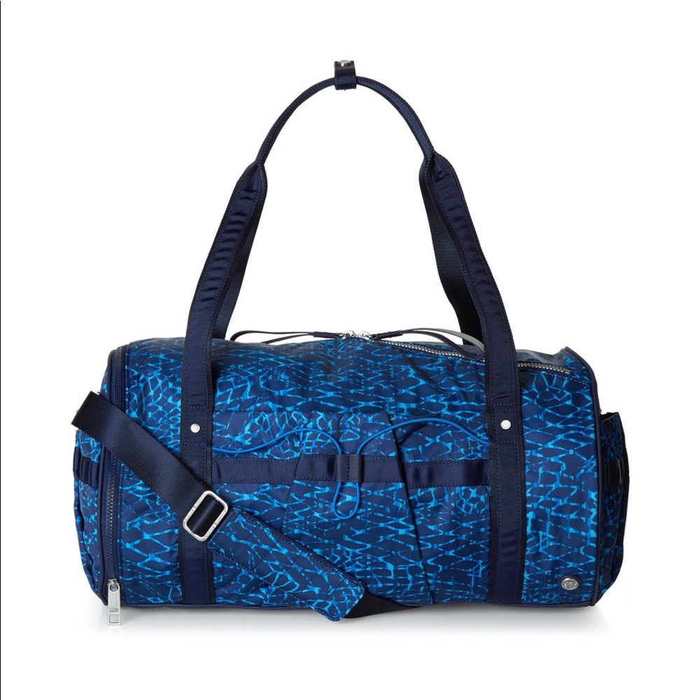 Lululemon Run Ways Duffle Bag